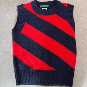 Sweater vest